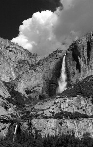 YosemiteFallsandcloud                