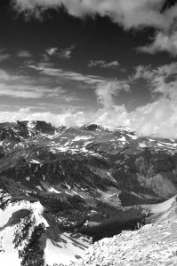MontanaLakeandCloudsBeartoothPass
